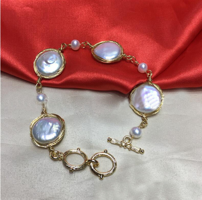 18k Gold Pearl Bracelet