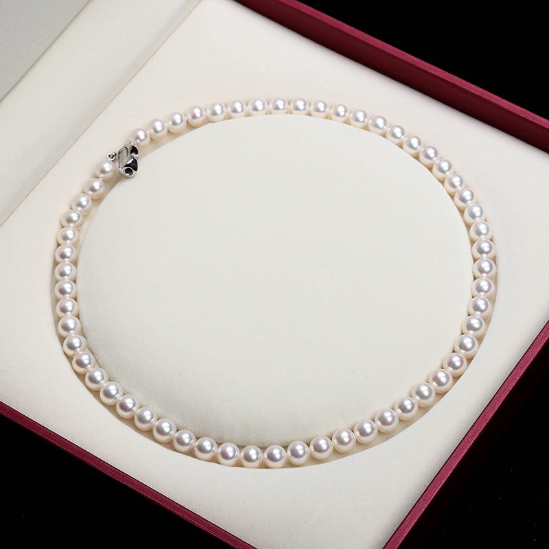 Strong Luster Freshwather Pearl necklace
