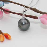 Black Pearl 18K Gold Pendant